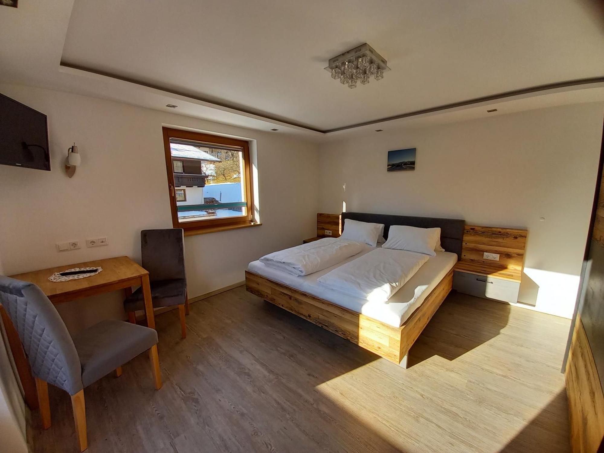 Haus Scharler, Talstation Otel Neukirchen am Großvenediger Dış mekan fotoğraf