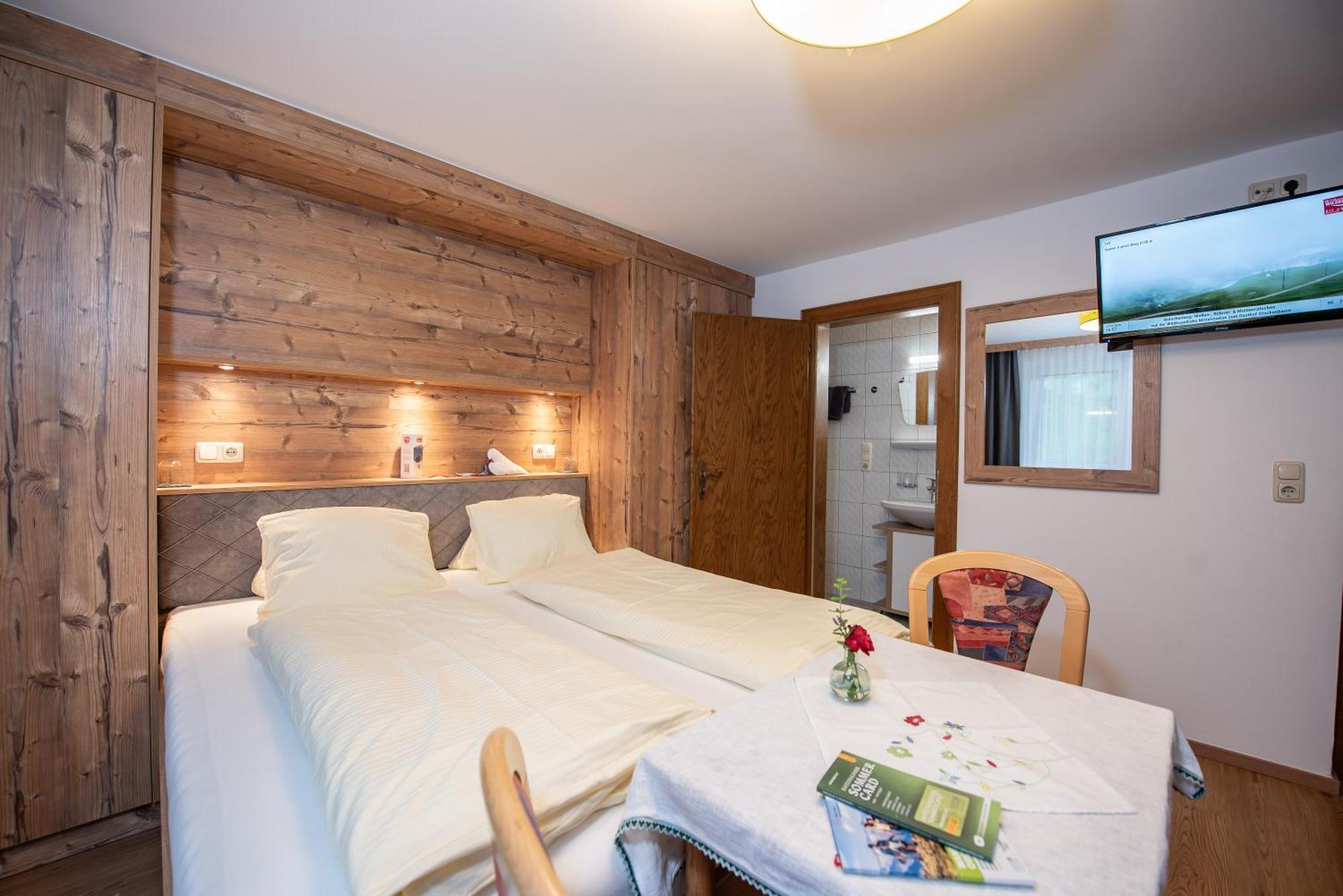 Haus Scharler, Talstation Otel Neukirchen am Großvenediger Dış mekan fotoğraf